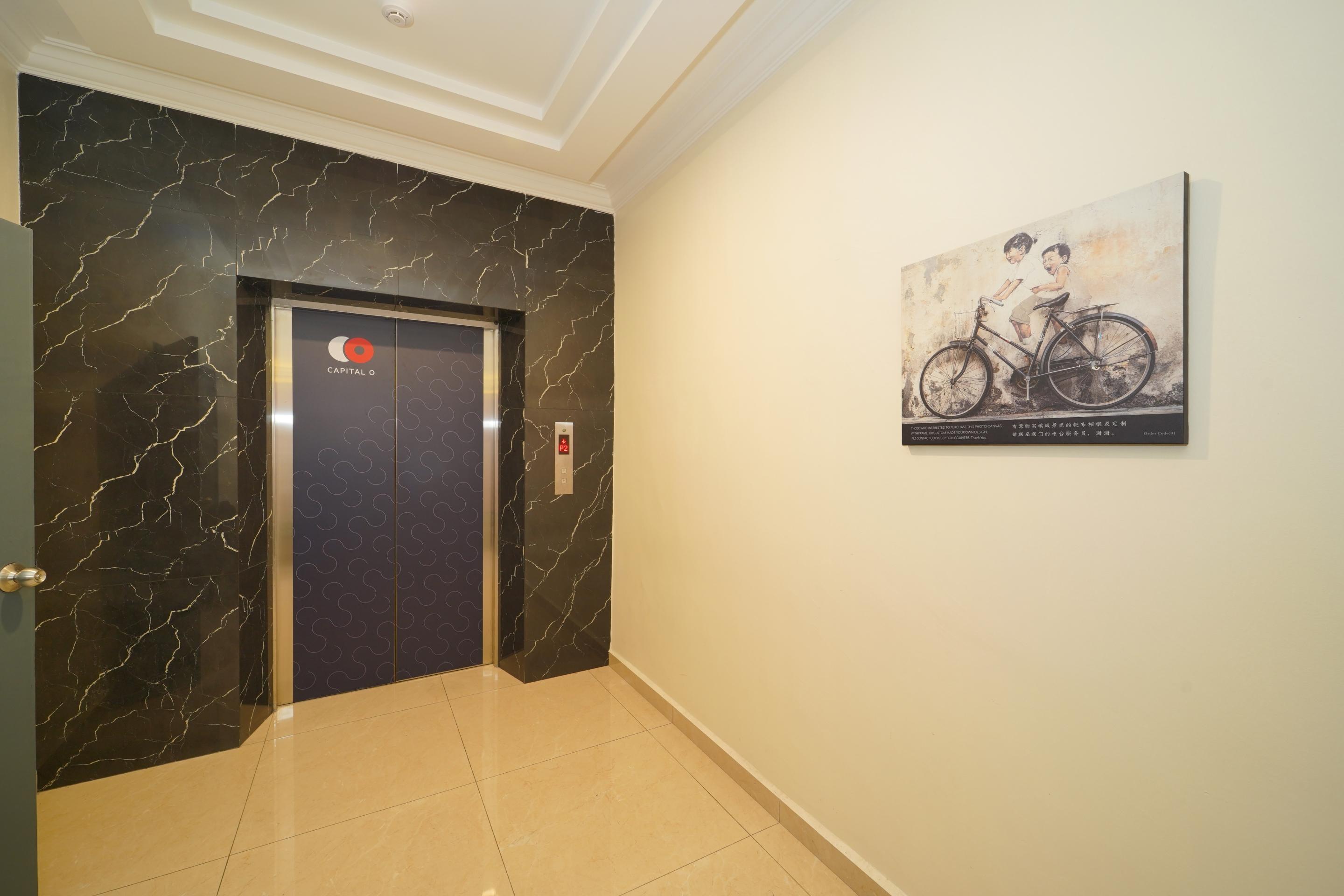 Avatel Jelutong Hotel Gelugor Exterior photo