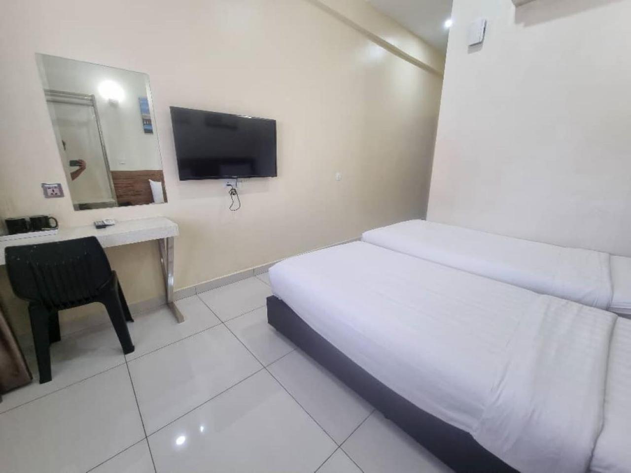 Avatel Jelutong Hotel Gelugor Exterior photo